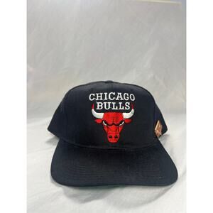 Chicago Bulls Snapback Hat – Black & Red Classic NBA Team